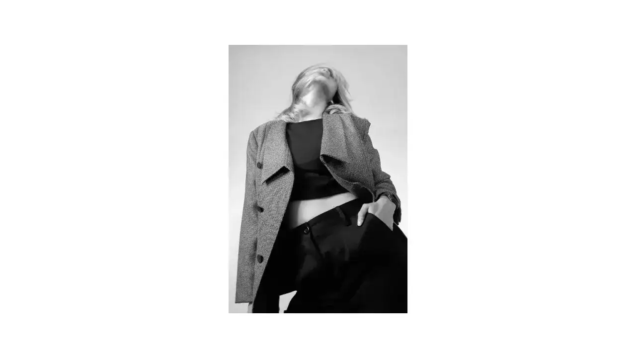 modelka high fashion na wybiegu, różnorodność sylwetek